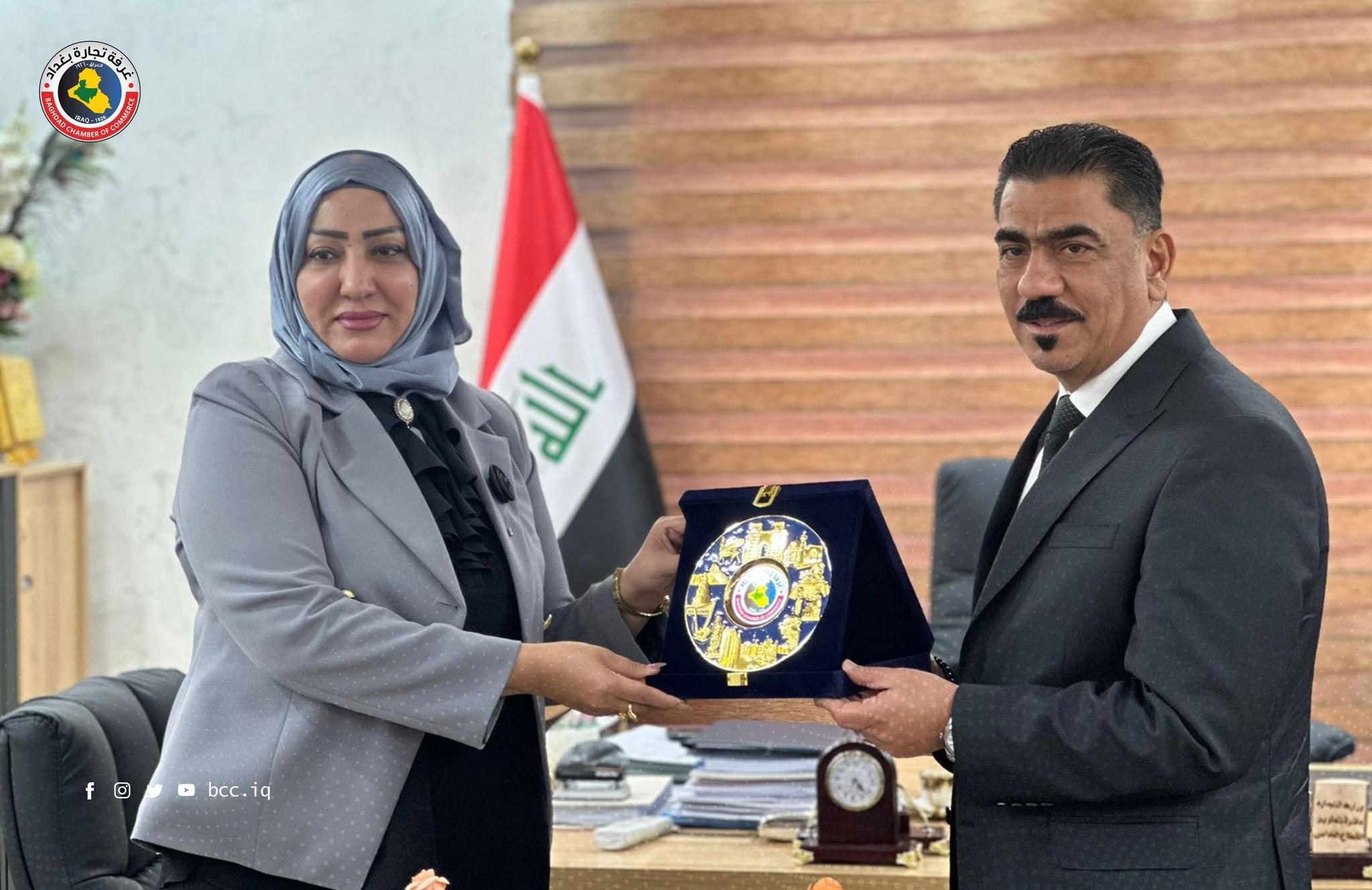 الحمداني : يشارك في استقبال الوفد التجاري لسلطنة عمان 