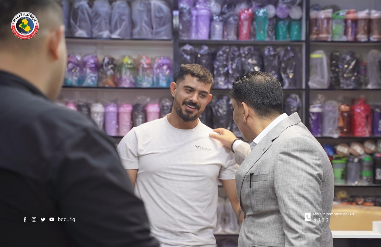 فراس الحمداني.. يجري جولة ميدانية في مركز الشورجة التجاري